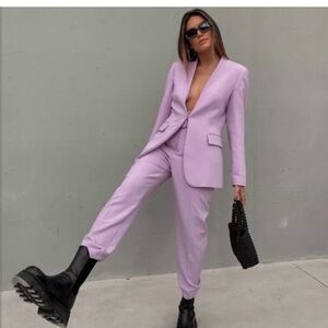 Zara Purple Pantsuit with Tailored Blazer and Relaxed Fit